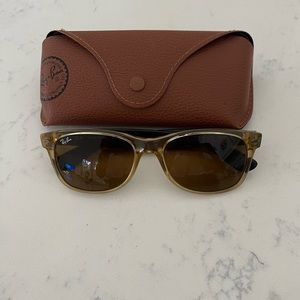 Women’s Rayban Sunglasses